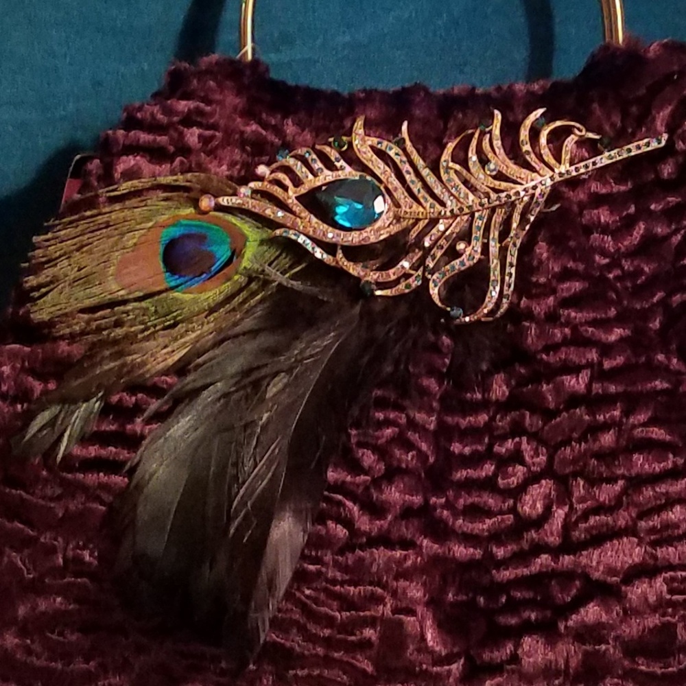 SOLD! ONE OF A KIND! Peacock Cocktail Purse - Picture 5 of 8